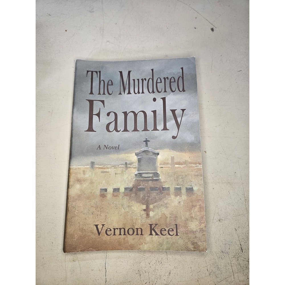 The Murdered Family : Mystery of the Wolf Family Murders 2010 - Paperback